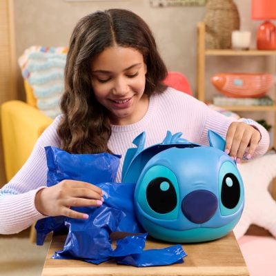 46228-_Stitch-_Jumbo_Mystery_Capsule-_Lifestyle_1_